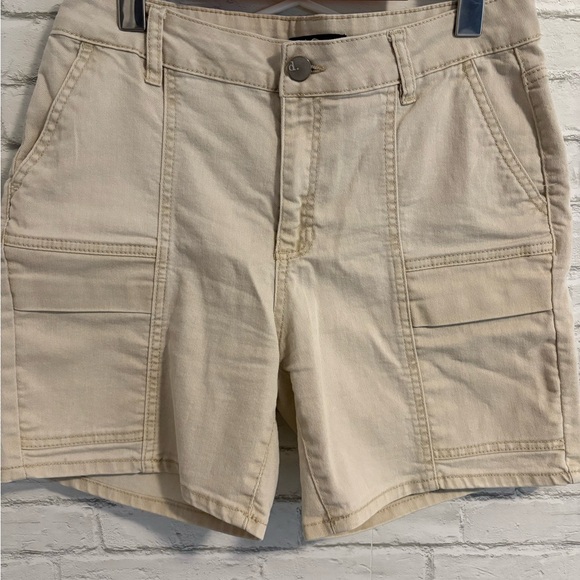 d. jeans Women's Tan Cargo Shorts - Picture 2 of 5